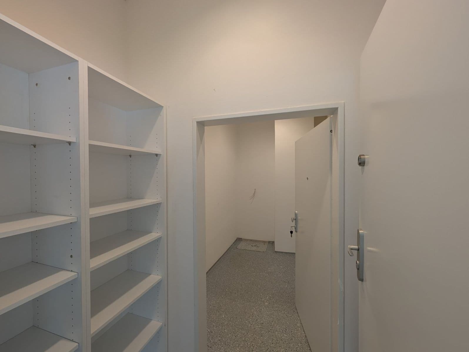 office to rent, 141 m², tř. Osvobození, Karviná, Moravskoslezský Region office to rent, 141 m², tř. Osvobození, Karviná, Moravskoslezský Region