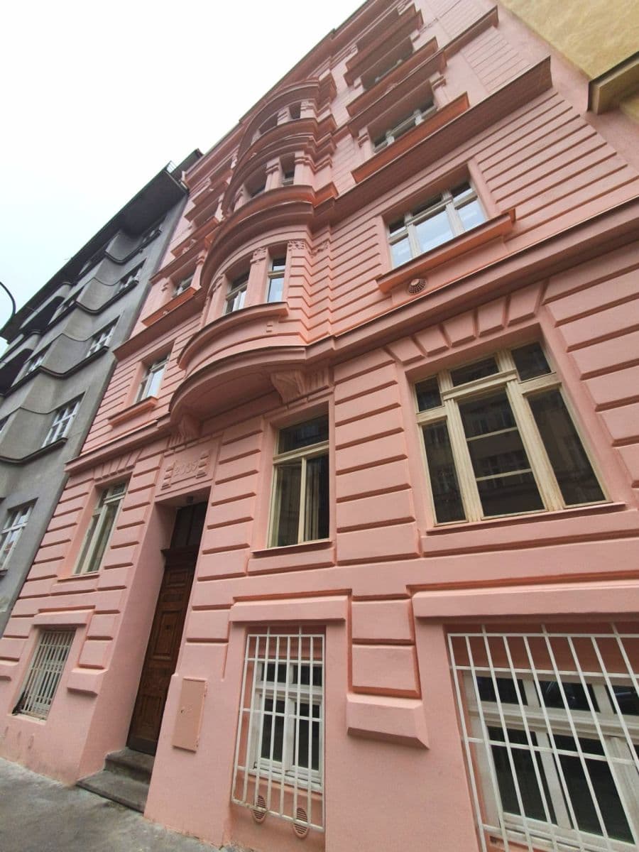 1 bedroom with open-plan kitchen flat to rent, 50 m², Na Výtoni, Prague, Prague 1 bedroom with open-plan kitchen flat to rent, 50 m², Na Výtoni, Prague, Prague