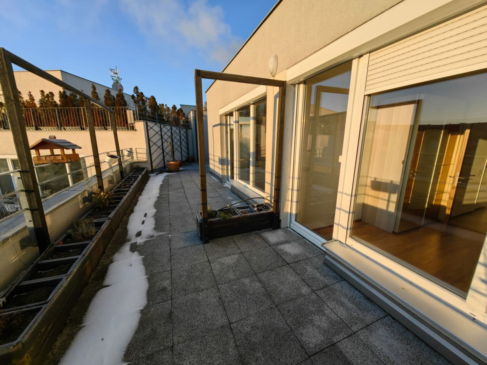 3 bedroom with open-plan kitchen flat to rent, 99 m², Milotická, Prague, Prague 3 bedroom with open-plan kitchen flat to rent, 99 m², Milotická, Prague, Prague