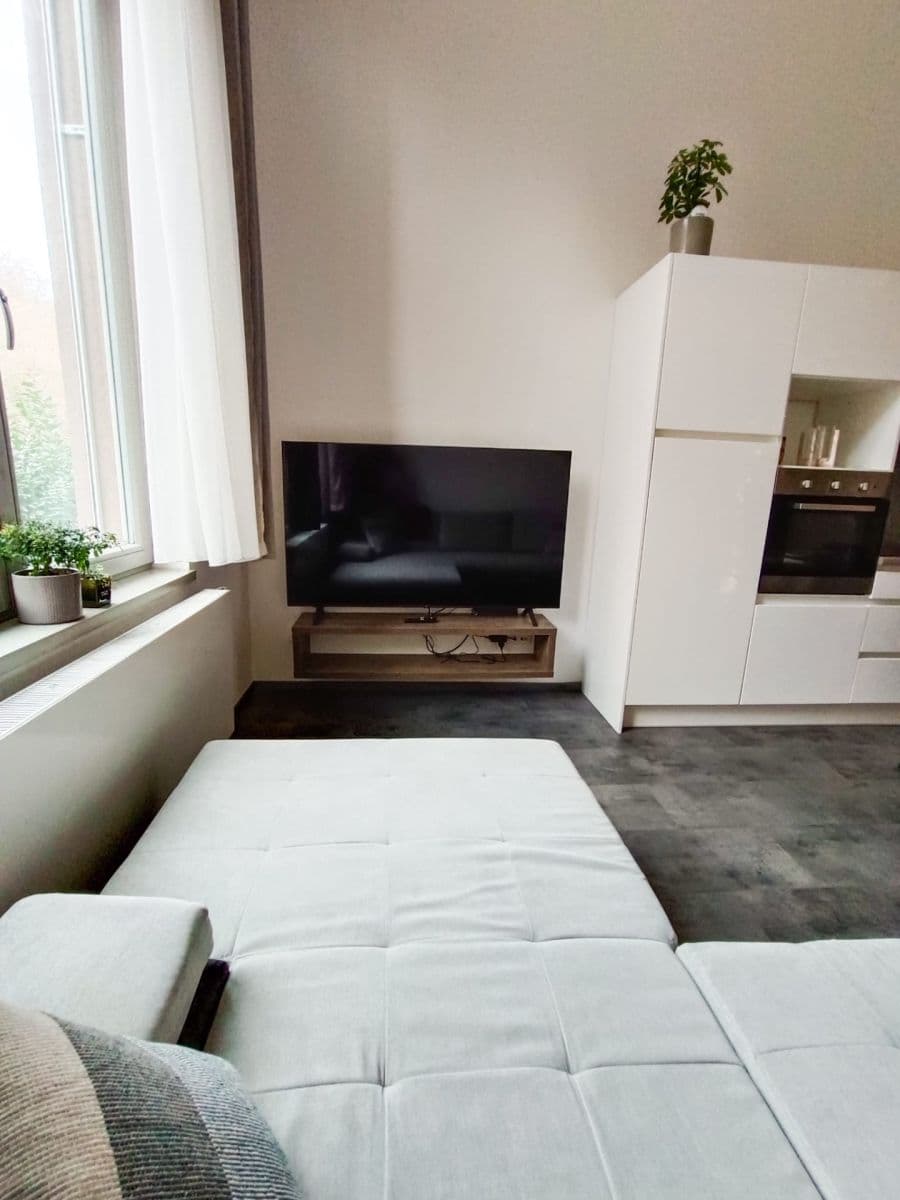 Studio flat to rent, 34 m², Hartigova, Prague, Prague Studio flat to rent, 34 m², Hartigova, Prague, Prague