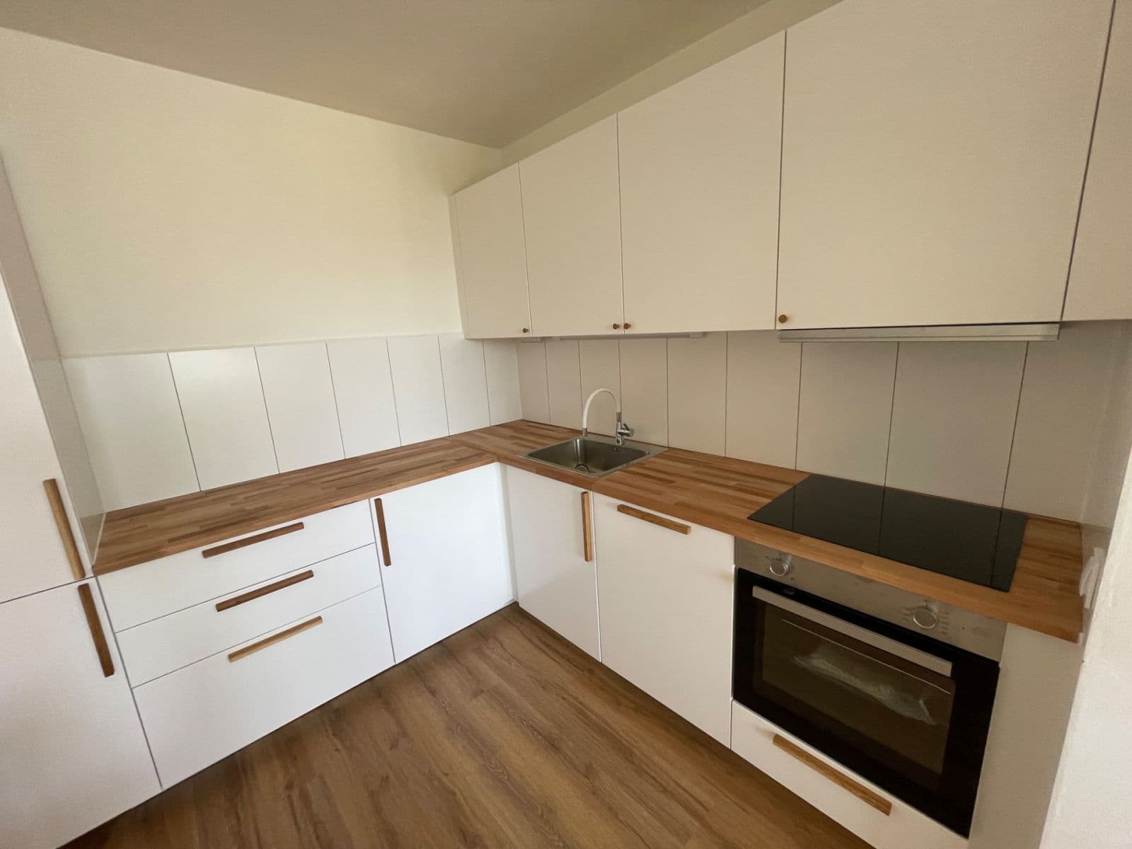 1 bedroom with open-plan kitchen flat to rent, 47 m², Oblá, Brno, Jihomoravský Region 1 bedroom with open-plan kitchen flat to rent, 47 m², Oblá, Brno, Jihomoravský Region