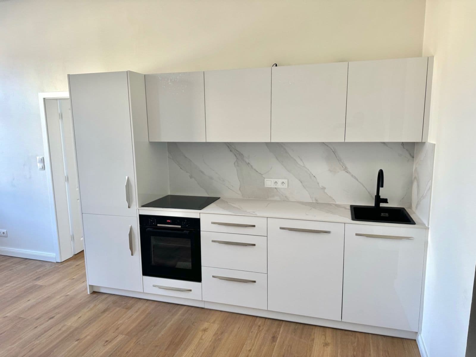 2 bedroom with open-plan kitchen flat to rent, 70 m², Na Hrázi, Prague, Prague 2 bedroom with open-plan kitchen flat to rent, 70 m², Na Hrázi, Prague, Prague