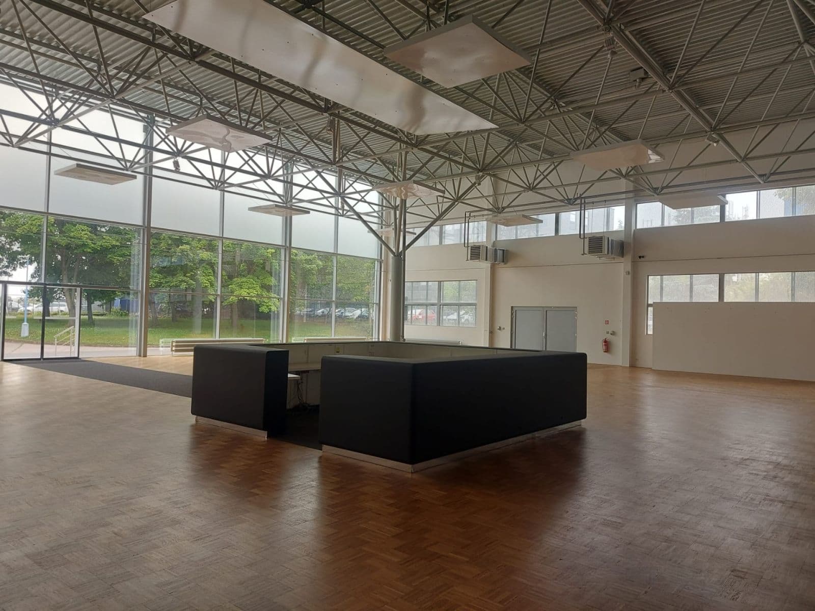 non-residential property to rent, 1,462 m², Za Mototechnou, Prague, Prague non-residential property to rent, 1,462 m², Za Mototechnou, Prague, Prague