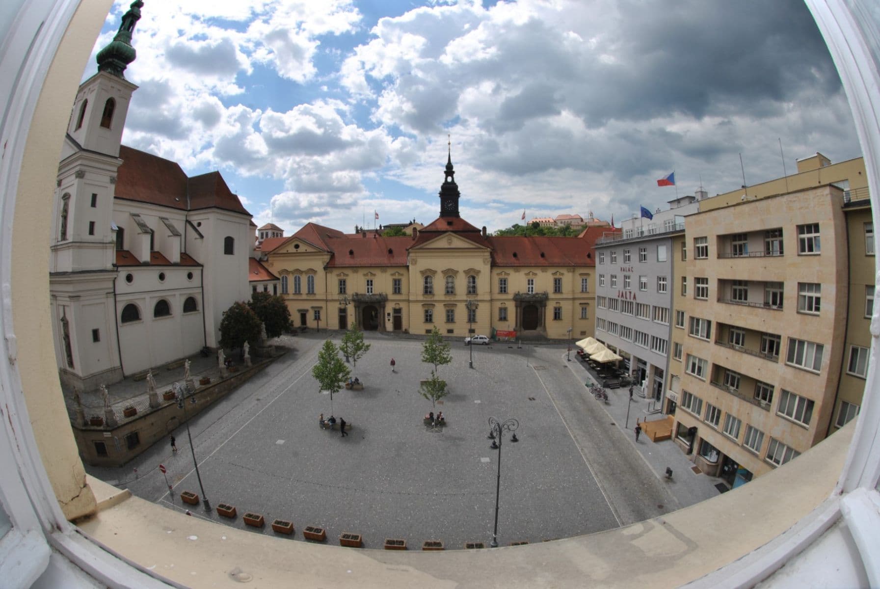 4 bedroom flat to rent, 145 m², Dominikánské náměstí, Brno, Jihomoravský Region 4 bedroom flat to rent, 145 m², Dominikánské náměstí, Brno, Jihomoravský Region