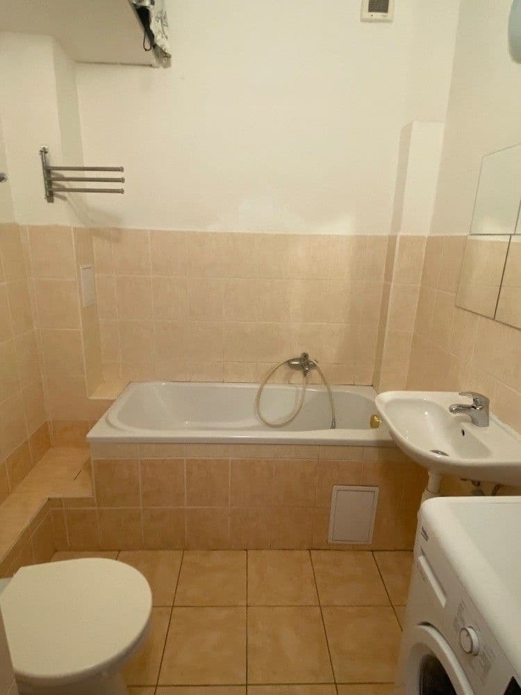 1 bedroom flat to rent, 36 m², Kolbenova, Prague, Prague 1 bedroom flat to rent, 36 m², Kolbenova, Prague, Prague