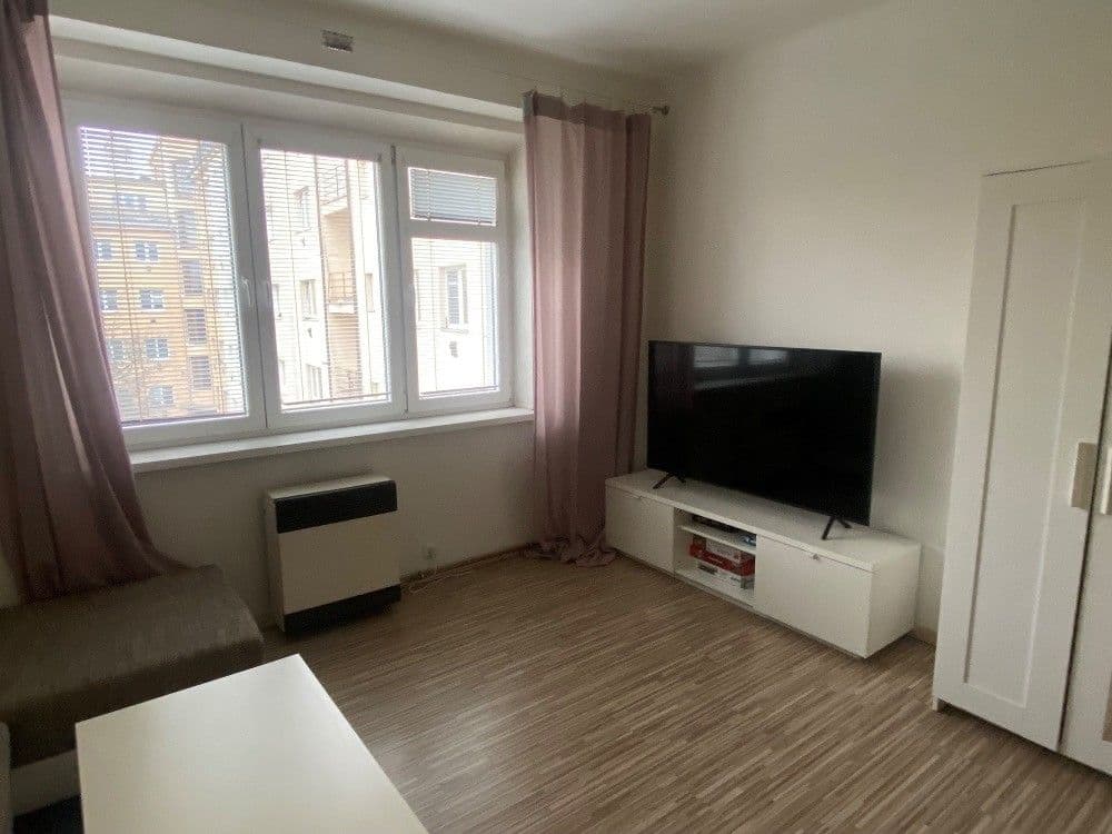 1 bedroom flat to rent, 36 m², Kolbenova, Prague, Prague 1 bedroom flat to rent, 36 m², Kolbenova, Prague, Prague