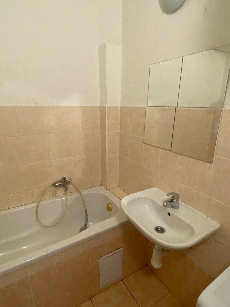 1 bedroom flat to rent, 36 m², Kolbenova, Prague, Prague 1 bedroom flat to rent, 36 m², Kolbenova, Prague, Prague