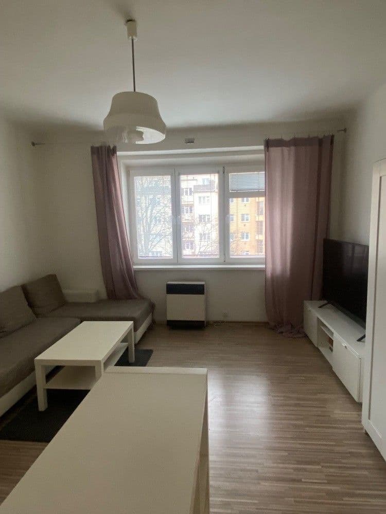 1 bedroom flat to rent, 36 m², Kolbenova, Prague, Prague 1 bedroom flat to rent, 36 m², Kolbenova, Prague, Prague