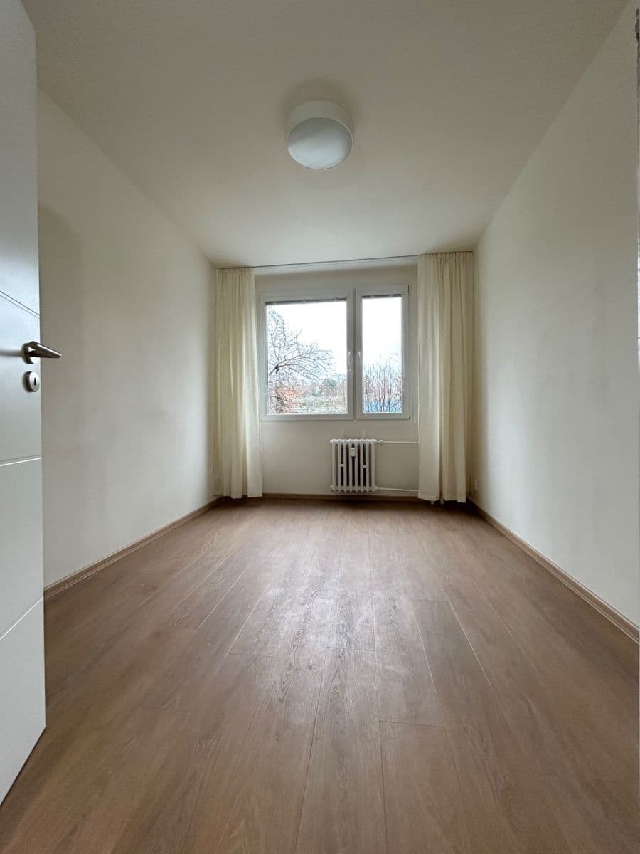 1 bedroom with open-plan kitchen flat to rent, 40 m², Teplická, Prague, Prague 1 bedroom with open-plan kitchen flat to rent, 40 m², Teplická, Prague, Prague