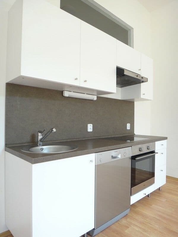 Studio flat to rent, 31 m², Bartošova, Brno, Jihomoravský Region Studio flat to rent, 31 m², Bartošova, Brno, Jihomoravský Region