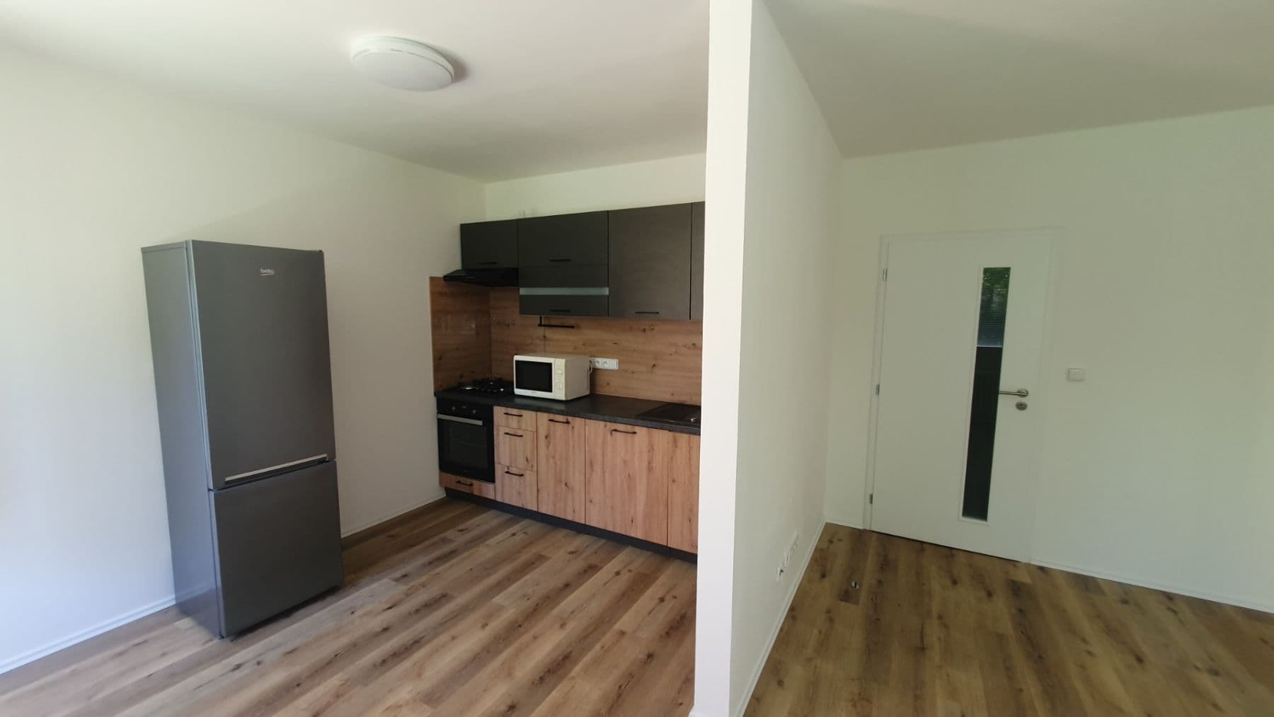 2 bedroom with open-plan kitchen flat to rent, 57 m², Novodvorská, Prague, Prague 2 bedroom with open-plan kitchen flat to rent, 57 m², Novodvorská, Prague, Prague