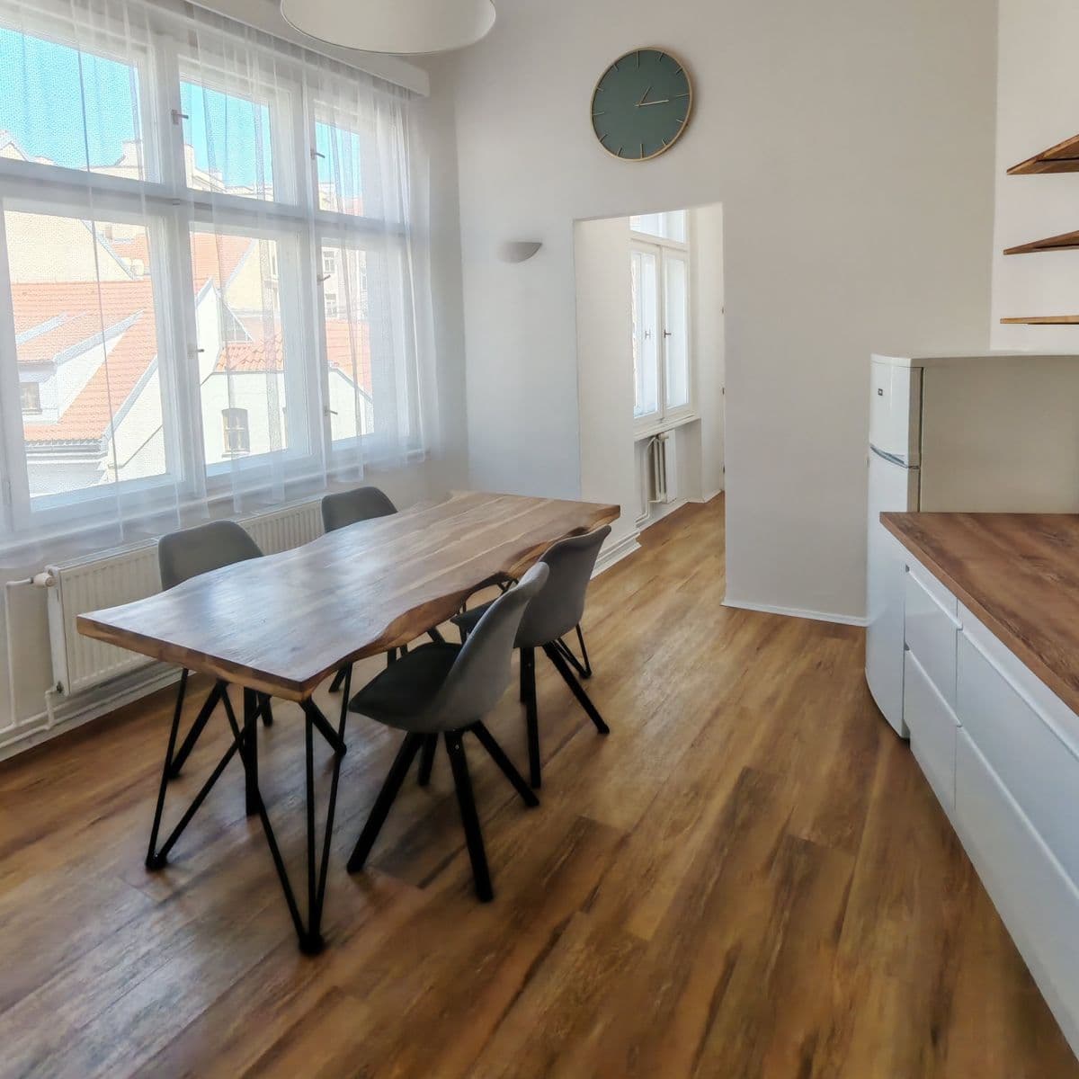 3 bedroom with open-plan kitchen flat to rent, 112 m², Pštrossova, Prague, Prague 3 bedroom with open-plan kitchen flat to rent, 112 m², Pštrossova, Prague, Prague