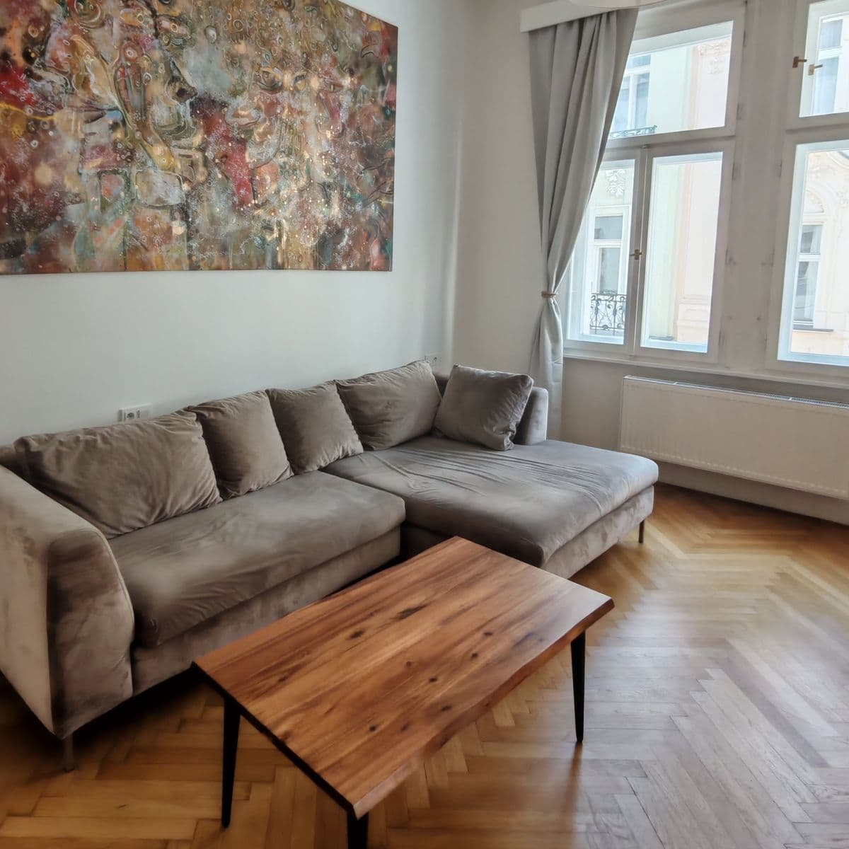 3 bedroom with open-plan kitchen flat to rent, 112 m², Pštrossova, Prague, Prague 3 bedroom with open-plan kitchen flat to rent, 112 m², Pštrossova, Prague, Prague