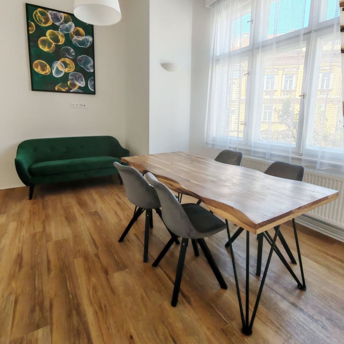3 bedroom with open-plan kitchen flat to rent, 112 m², Pštrossova, Prague, Prague 3 bedroom with open-plan kitchen flat to rent, 112 m², Pštrossova, Prague, Prague
