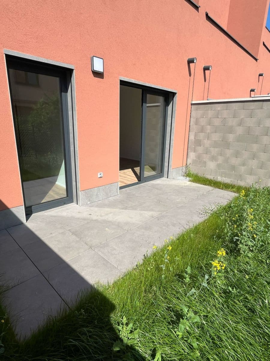 2 bedroom with open-plan kitchen flat to rent, 92 m², Trnkova, Brno, Jihomoravský Region 2 bedroom with open-plan kitchen flat to rent, 92 m², Trnkova, Brno, Jihomoravský Region