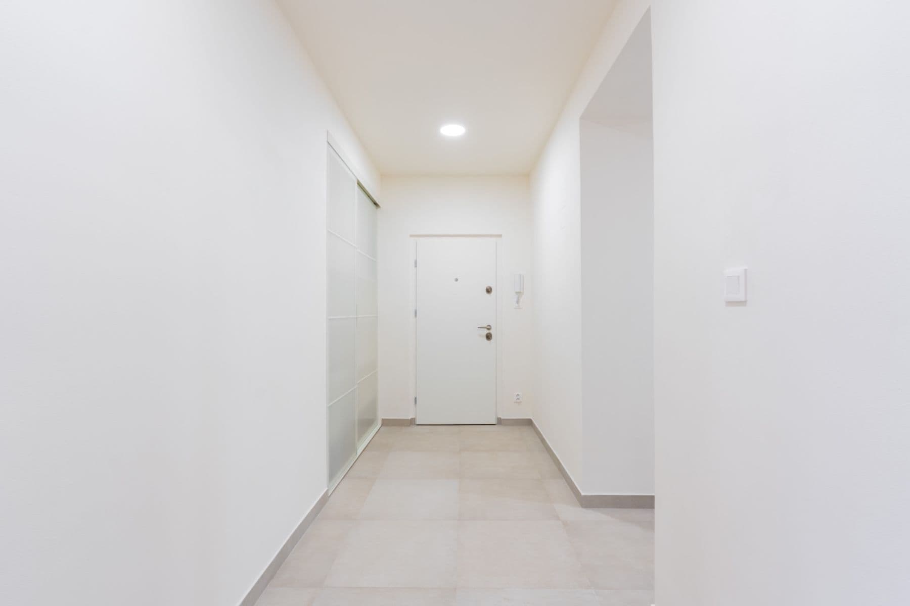 2 bedroom flat to rent, 64 m², U Průhonu, Prague, Prague 2 bedroom flat to rent, 64 m², U Průhonu, Prague, Prague