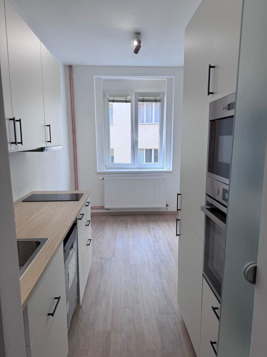 1 bedroom flat to rent, 35 m², Terronská, Prague, Prague 1 bedroom flat to rent, 35 m², Terronská, Prague, Prague