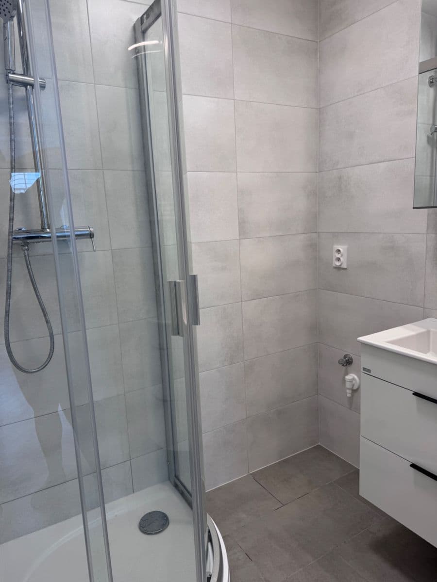 1 bedroom flat to rent, 35 m², Terronská, Prague, Prague 1 bedroom flat to rent, 35 m², Terronská, Prague, Prague