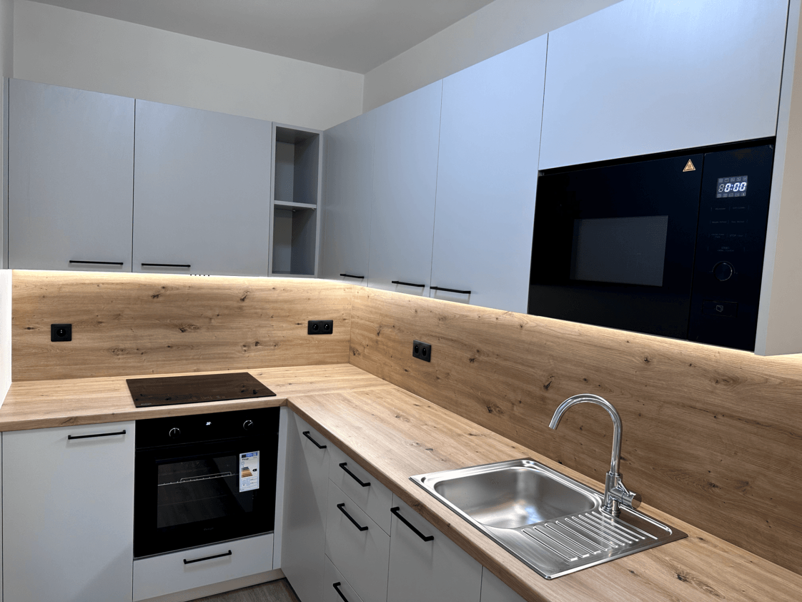 1 bedroom with open-plan kitchen flat to rent, 63 m², Sochorcova, Prague, Prague 1 bedroom with open-plan kitchen flat to rent, 63 m², Sochorcova, Prague, Prague