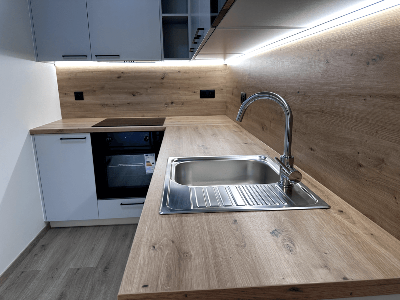 1 bedroom with open-plan kitchen flat to rent, 63 m², Sochorcova, Prague, Prague 1 bedroom with open-plan kitchen flat to rent, 63 m², Sochorcova, Prague, Prague