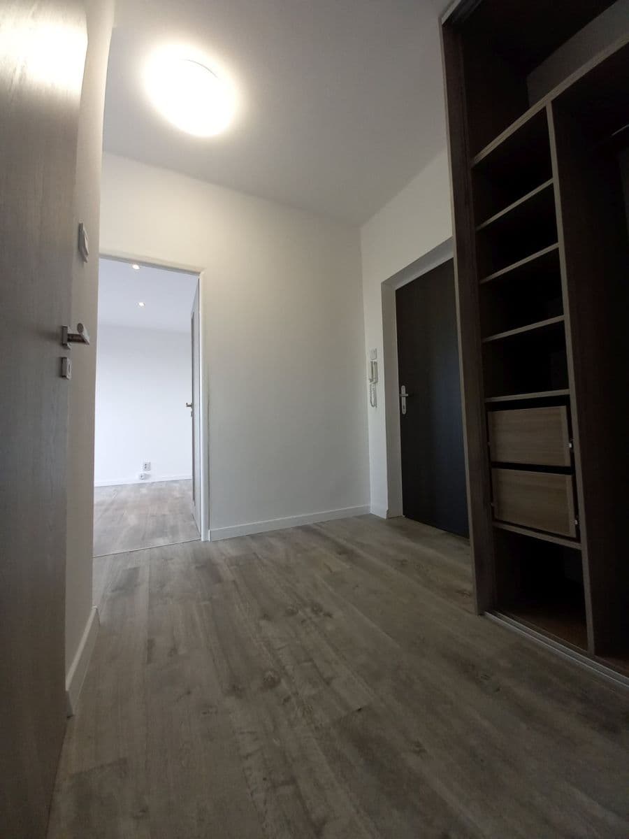 2 bedroom flat to rent, 54 m², Kosmonautů, Karviná, Moravskoslezský Region 2 bedroom flat to rent, 54 m², Kosmonautů, Karviná, Moravskoslezský Region