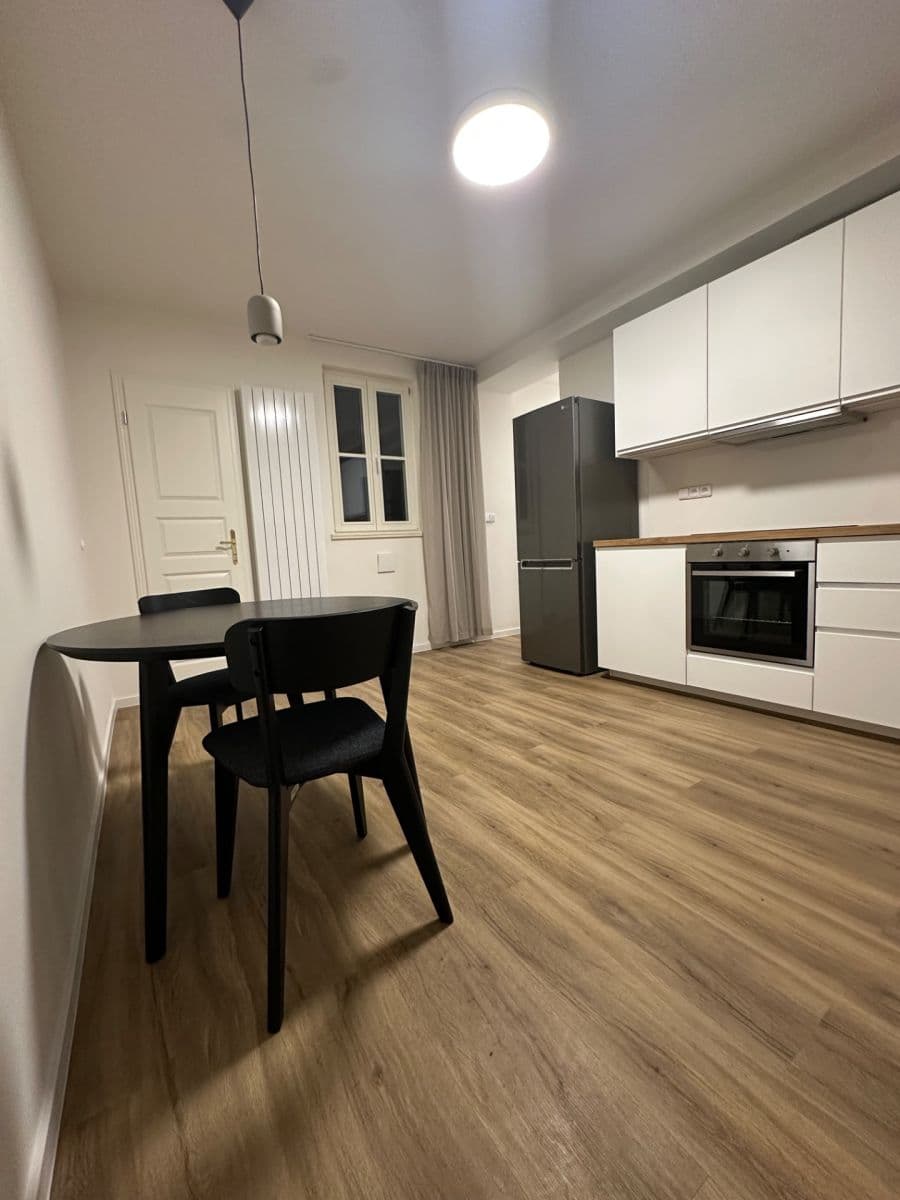 1 bedroom with open-plan kitchen flat to rent, 51 m², Libická, Prague, Prague 1 bedroom with open-plan kitchen flat to rent, 51 m², Libická, Prague, Prague