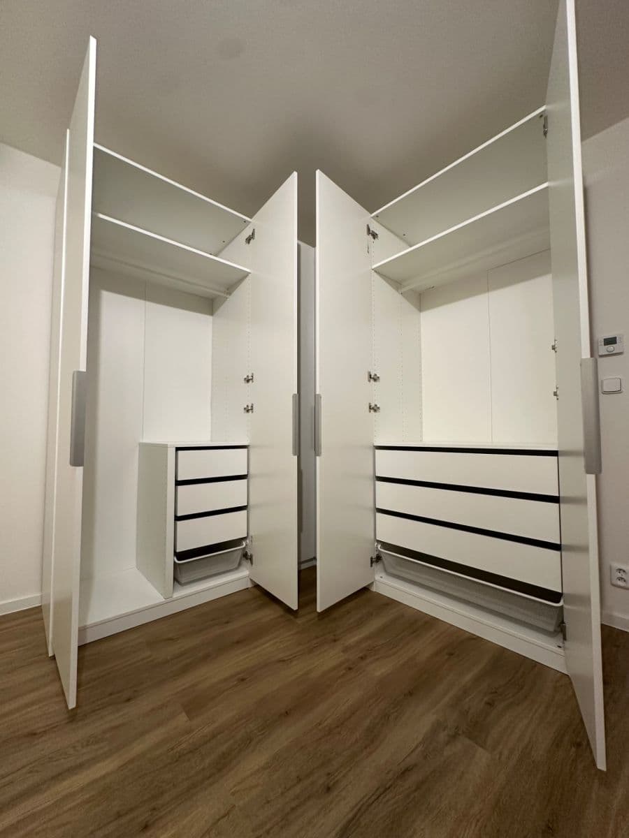 1 bedroom with open-plan kitchen flat to rent, 51 m², Libická, Prague, Prague 1 bedroom with open-plan kitchen flat to rent, 51 m², Libická, Prague, Prague