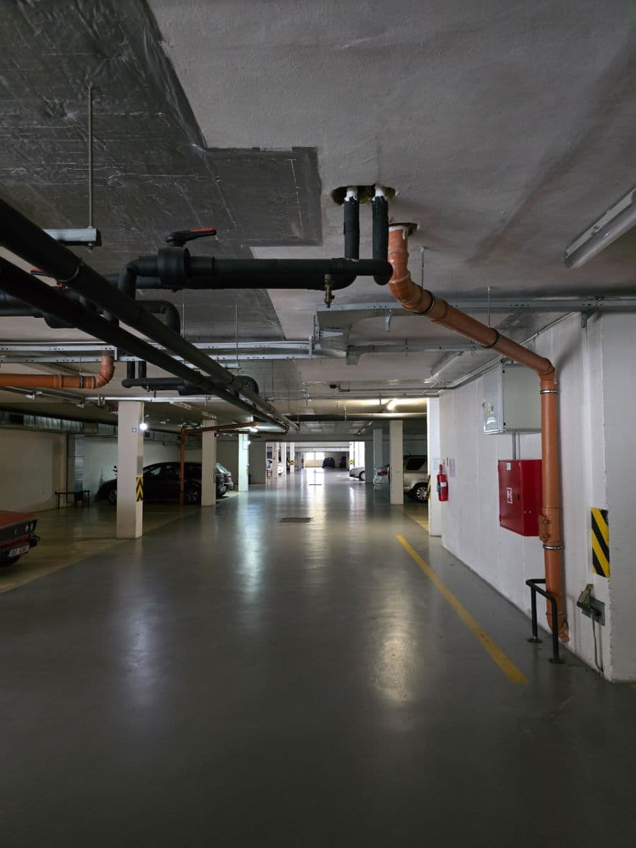 garage to rent, 14 m², Hnězdenská, Prague, Prague garage to rent, 14 m², Hnězdenská, Prague, Prague