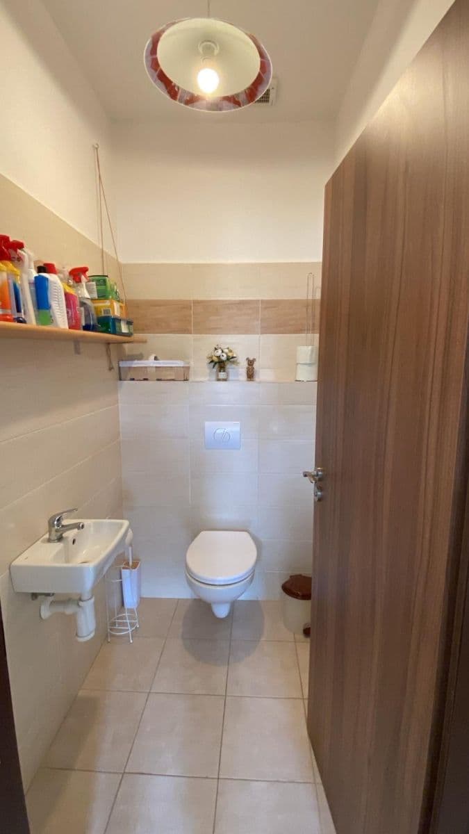 1 bedroom with open-plan kitchen flat to rent, 58 m², Smetanova, Hořovice, Středočeský Region 1 bedroom with open-plan kitchen flat to rent, 58 m², Smetanova, Hořovice, Středočeský Region