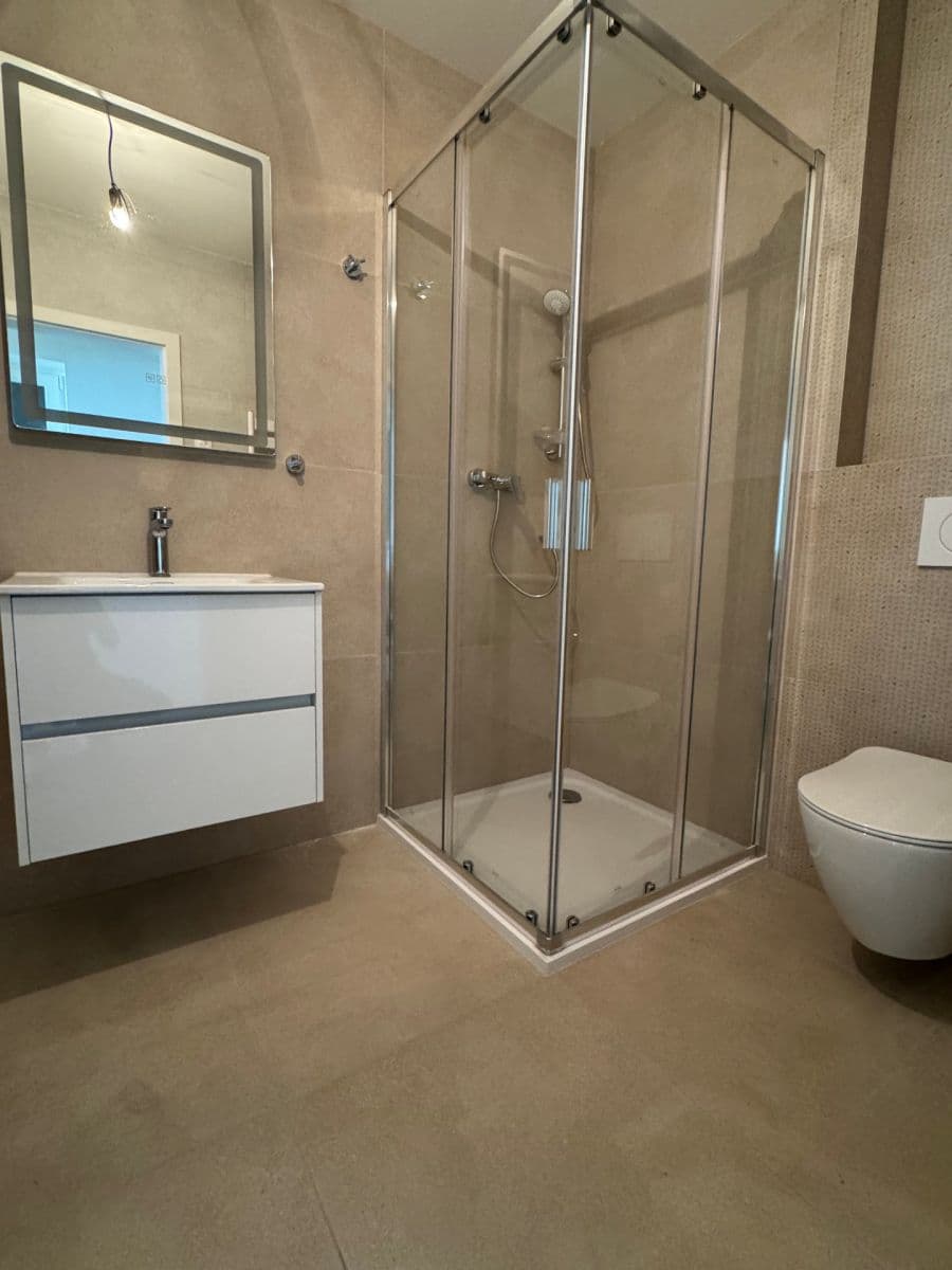 1 bedroom with open-plan kitchen flat to rent, 45 m², Chvalova, Prague, Prague 1 bedroom with open-plan kitchen flat to rent, 45 m², Chvalova, Prague, Prague