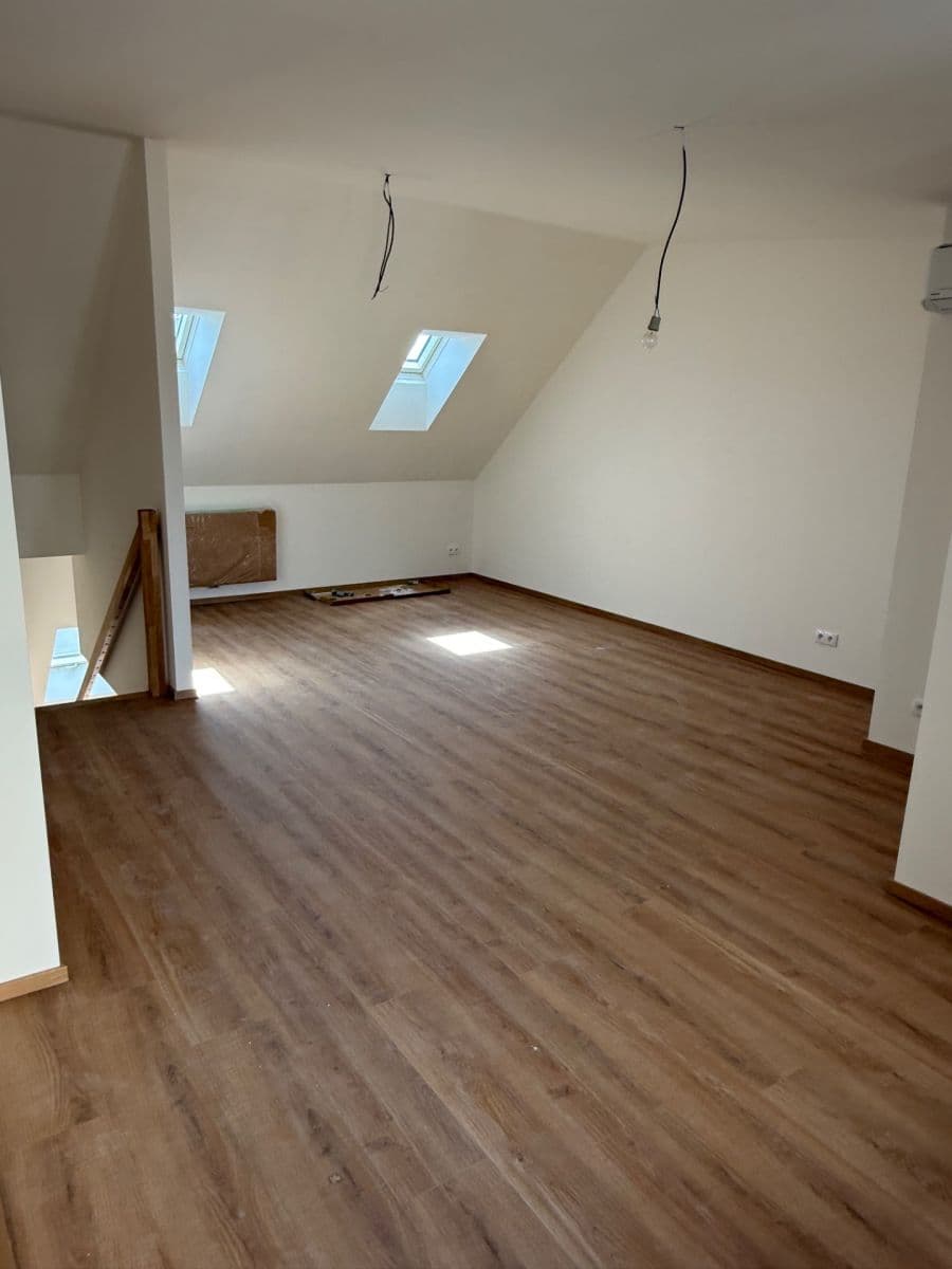 1 bedroom with open-plan kitchen flat to rent, 87 m², Chodská, Prague, Prague 1 bedroom with open-plan kitchen flat to rent, 87 m², Chodská, Prague, Prague