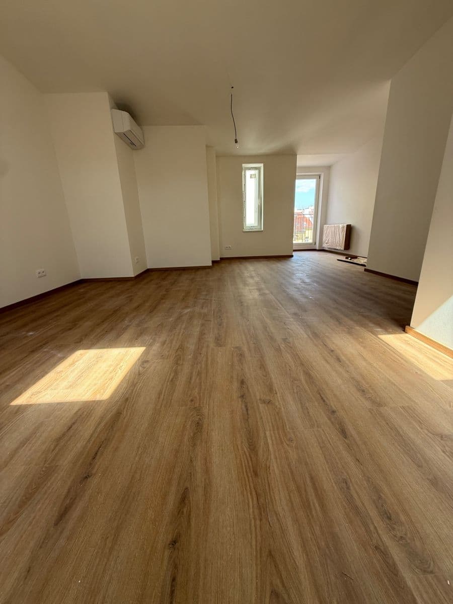 1 bedroom with open-plan kitchen flat to rent, 87 m², Chodská, Prague, Prague 1 bedroom with open-plan kitchen flat to rent, 87 m², Chodská, Prague, Prague