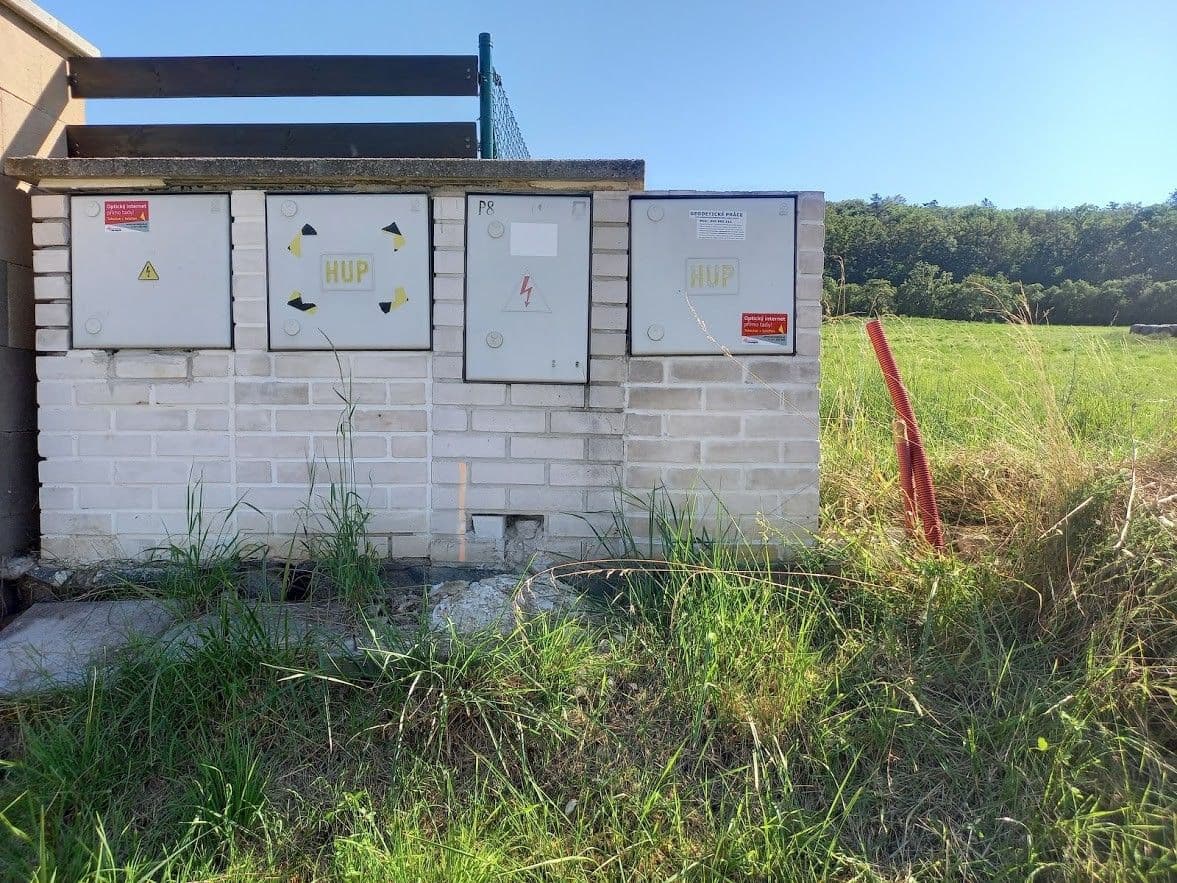 plot for sale, 720 m², Koněprusy, Středočeský Region plot for sale, 720 m², Koněprusy, Středočeský Region