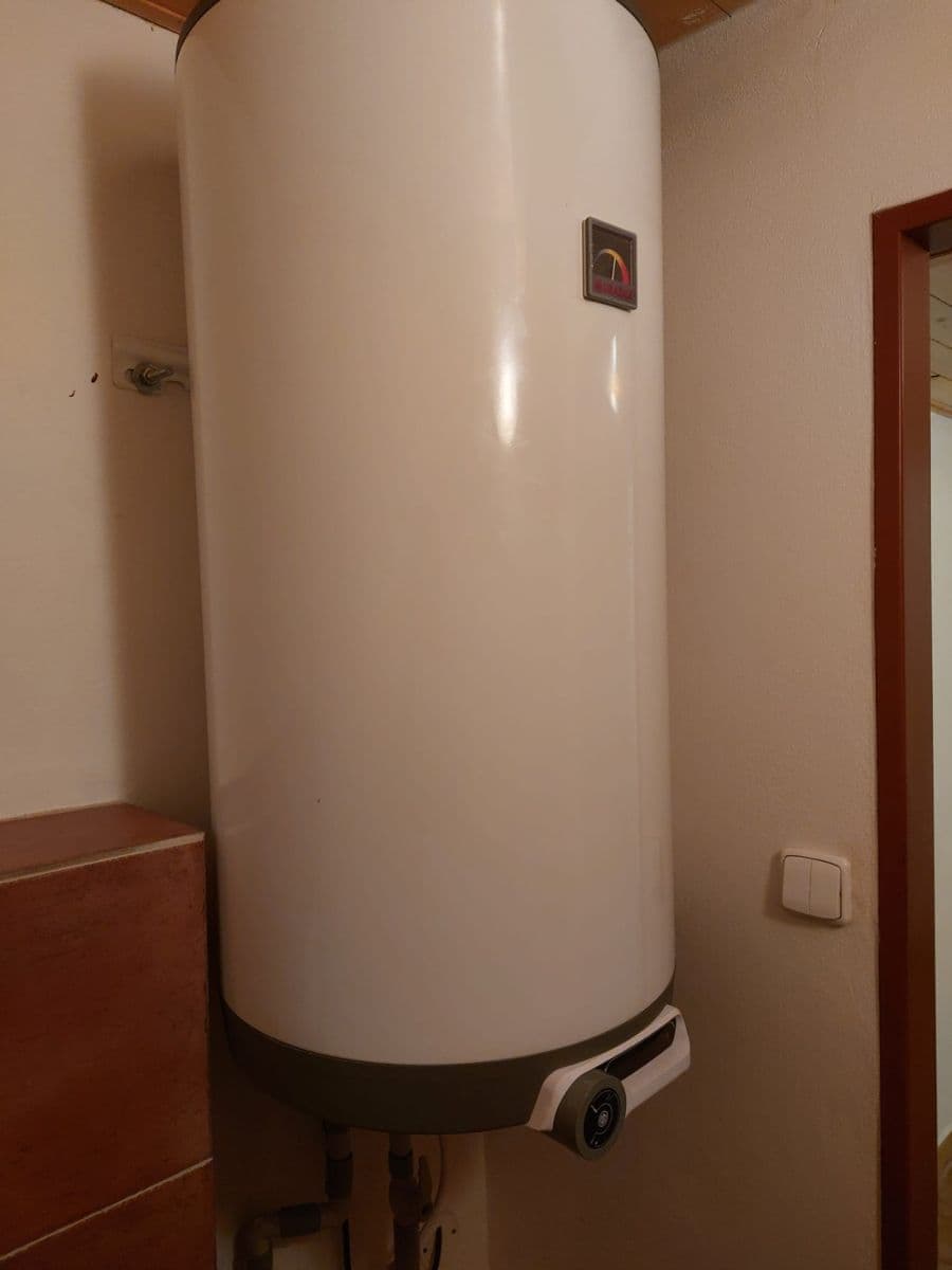 1 bedroom with open-plan kitchen flat to rent, 56 m², Plzeňská, Prague, Prague 1 bedroom with open-plan kitchen flat to rent, 56 m², Plzeňská, Prague, Prague