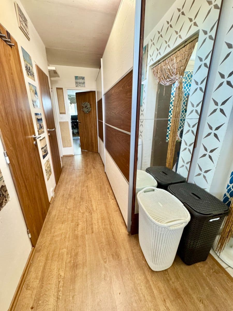 2 bedroom with open-plan kitchen flat for sale, 77 m², Volutová, Prague, Prague 2 bedroom with open-plan kitchen flat for sale, 77 m², Volutová, Prague, Prague