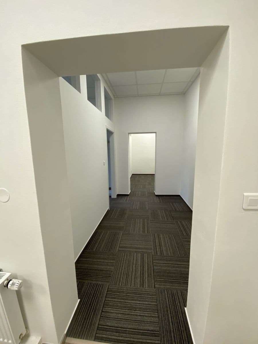 non-residential property to rent, 111 m², Karlínské náměstí, Prague, Prague non-residential property to rent, 111 m², Karlínské náměstí, Prague, Prague