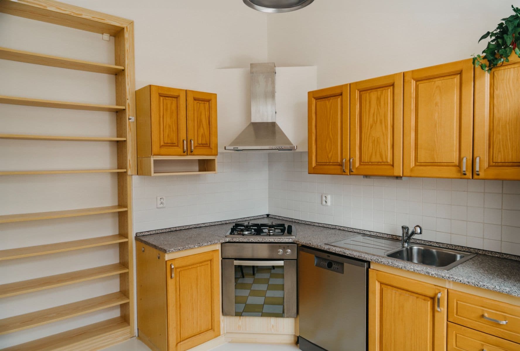 3 bedroom flat to rent, 90 m², Údolní, Brno, Jihomoravský Region 3 bedroom flat to rent, 90 m², Údolní, Brno, Jihomoravský Region