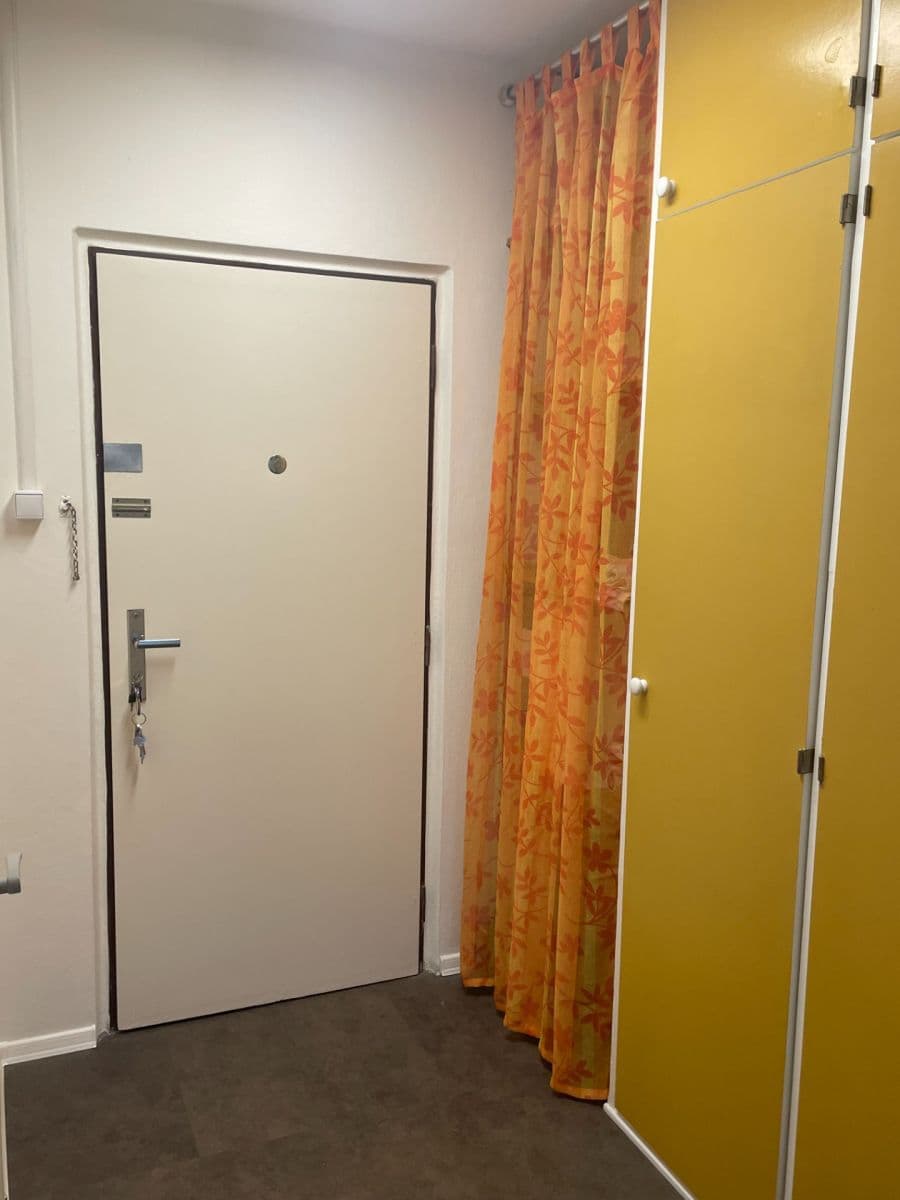 1 bedroom with open-plan kitchen flat to rent, 41 m², Dürerova, Prague, Prague 1 bedroom with open-plan kitchen flat to rent, 41 m², Dürerova, Prague, Prague
