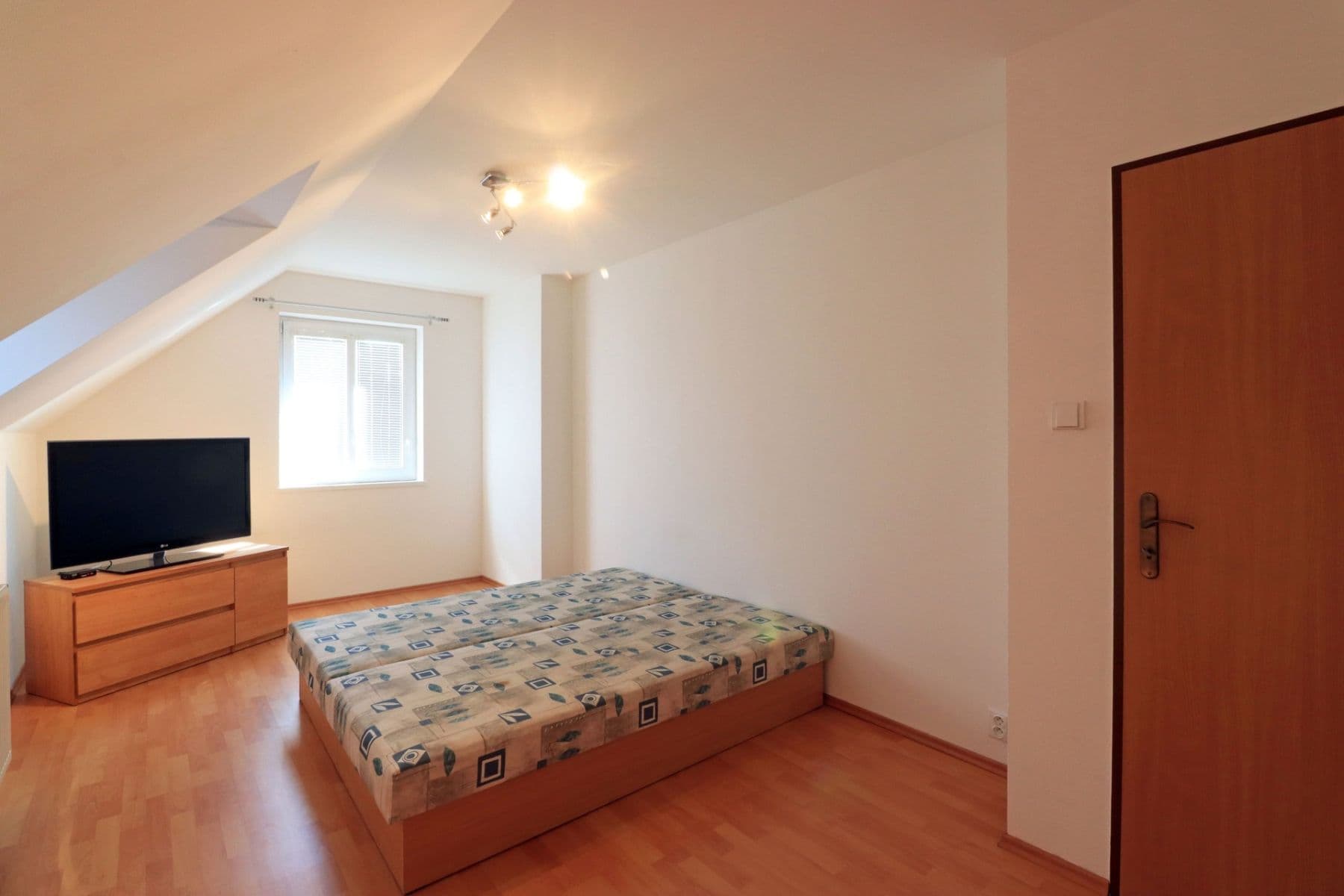 house to rent, 140 m², V padolině, Prague, Prague house to rent, 140 m², V padolině, Prague, Prague