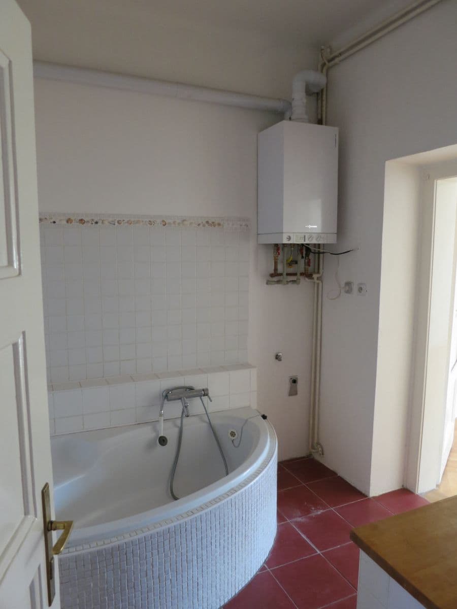 3 bedroom flat to rent, 108 m², Botanická, Brno, Jihomoravský Region 3 bedroom flat to rent, 108 m², Botanická, Brno, Jihomoravský Region