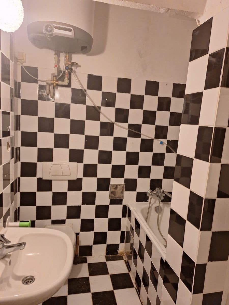 1 bedroom flat to rent, 45 m², Na Březince, Prague, Prague 1 bedroom flat to rent, 45 m², Na Březince, Prague, Prague