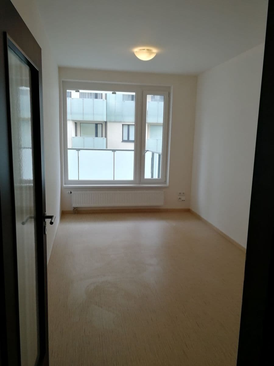 1 bedroom with open-plan kitchen flat to rent, 53 m², Svitákova, Prague, Prague 1 bedroom with open-plan kitchen flat to rent, 53 m², Svitákova, Prague, Prague