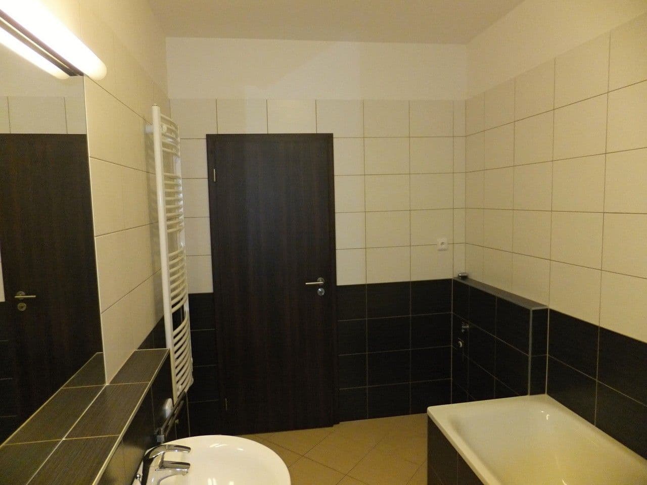 1 bedroom with open-plan kitchen flat to rent, 53 m², Svitákova, Prague, Prague 1 bedroom with open-plan kitchen flat to rent, 53 m², Svitákova, Prague, Prague