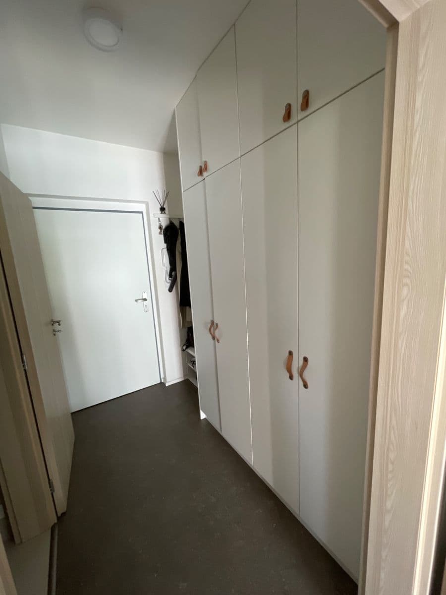 Studio flat to rent, 34 m², Eduarda Hamburgera, Olomouc, Olomoucký Region Studio flat to rent, 34 m², Eduarda Hamburgera, Olomouc, Olomoucký Region