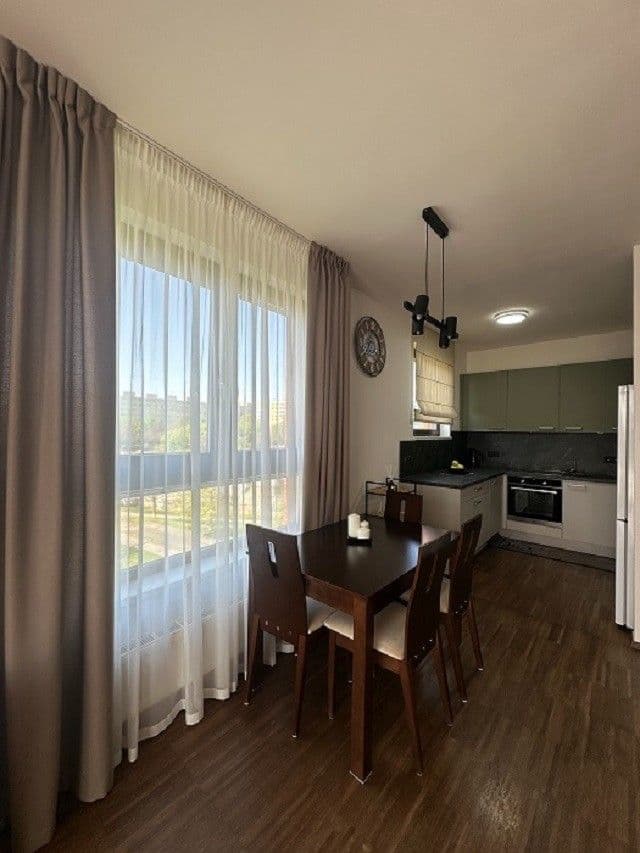 3 bedroom flat to rent, 85 m², Jeremiášova, Prague, Prague 3 bedroom flat to rent, 85 m², Jeremiášova, Prague, Prague