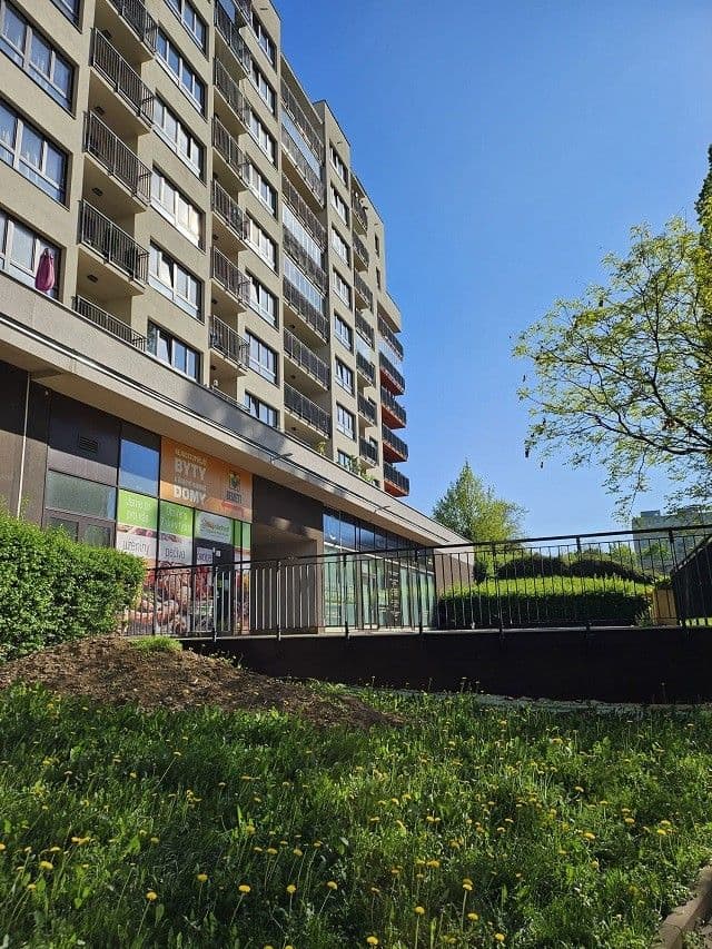 3 bedroom flat to rent, 85 m², Jeremiášova, Prague, Prague 3 bedroom flat to rent, 85 m², Jeremiášova, Prague, Prague