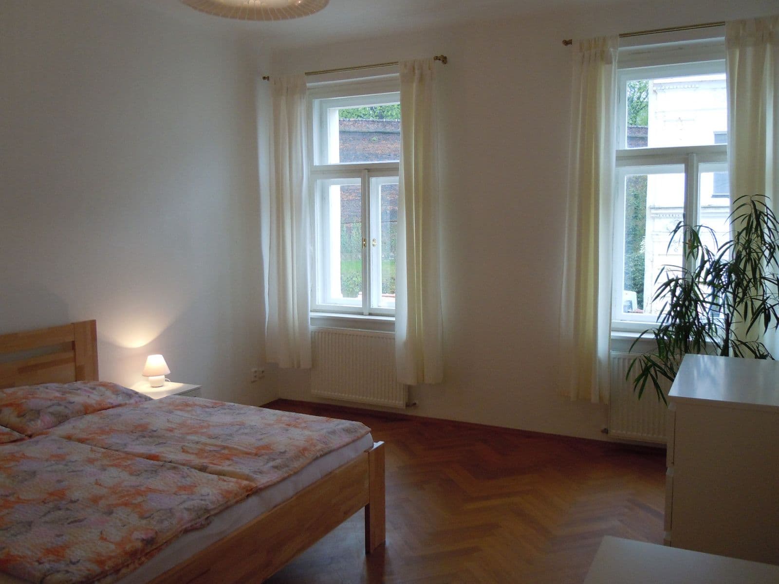 2 bedroom with open-plan kitchen flat to rent, 119 m², Vratislavova, Prague, Prague 2 bedroom with open-plan kitchen flat to rent, 119 m², Vratislavova, Prague, Prague