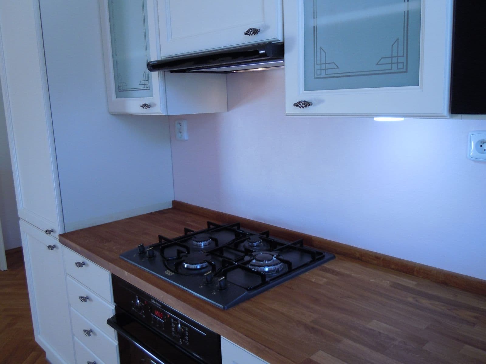 2 bedroom with open-plan kitchen flat to rent, 119 m², Vratislavova, Prague, Prague 2 bedroom with open-plan kitchen flat to rent, 119 m², Vratislavova, Prague, Prague