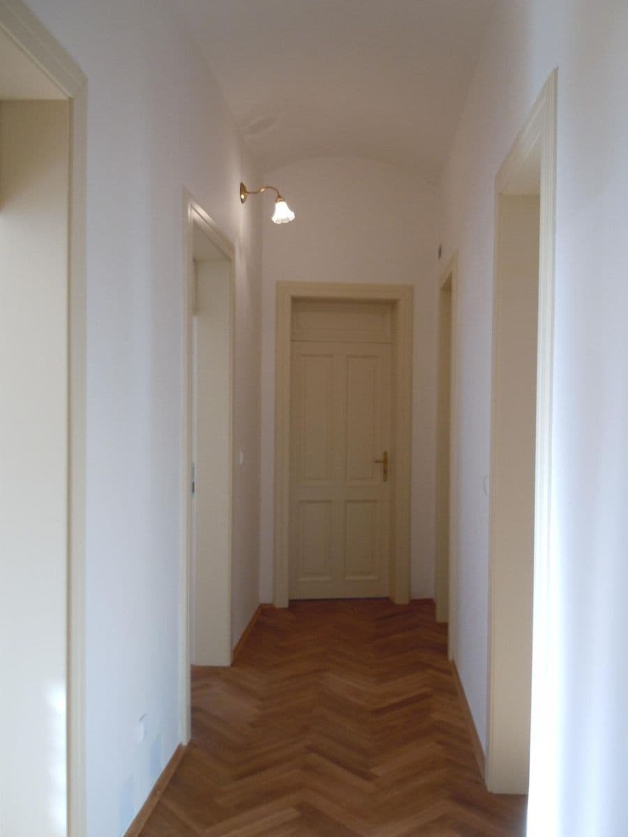 2 bedroom with open-plan kitchen flat to rent, 119 m², Vratislavova, Prague, Prague 2 bedroom with open-plan kitchen flat to rent, 119 m², Vratislavova, Prague, Prague