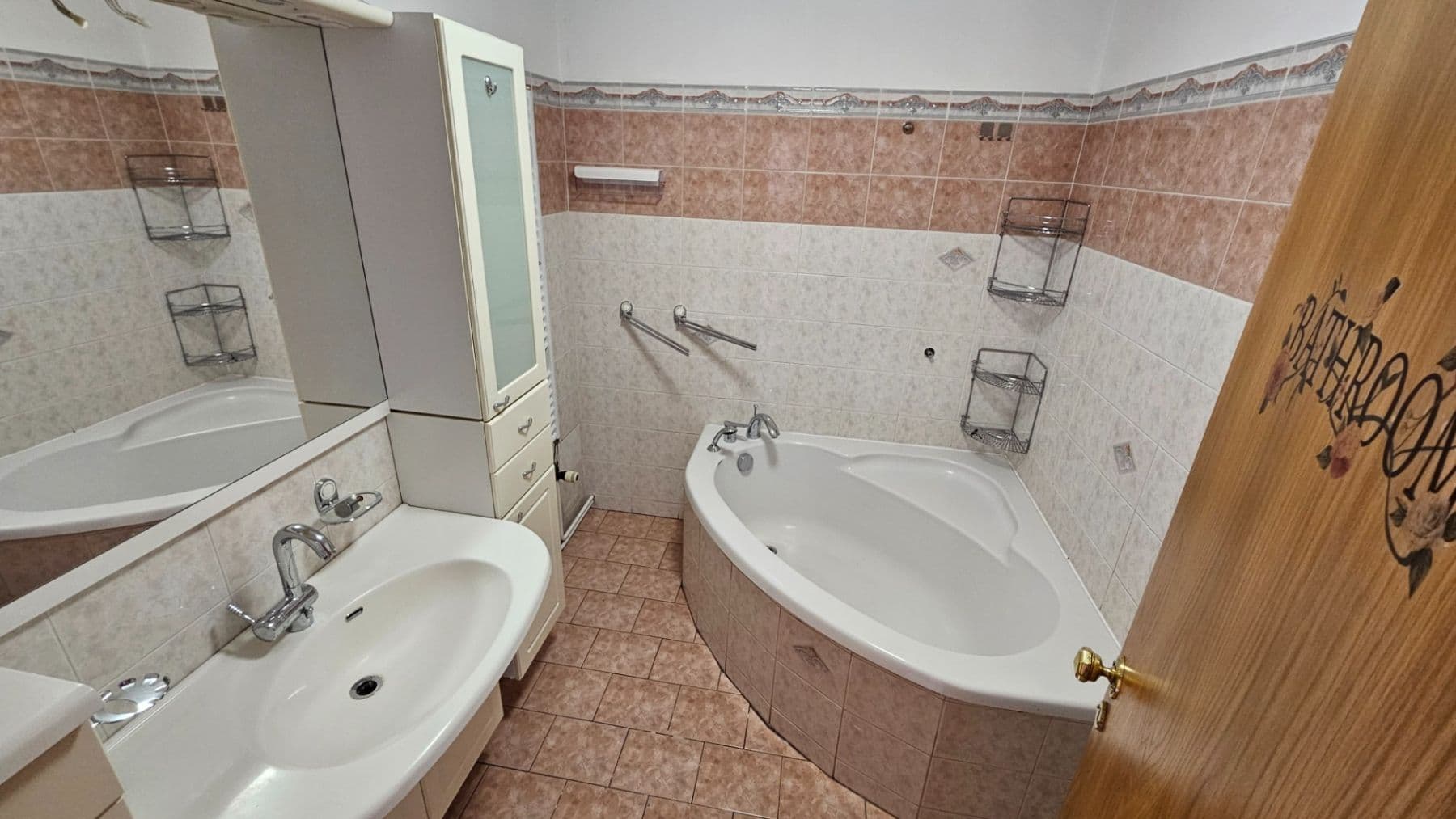house to rent, 99 m², náměstí 5. května, Jinočany, Středočeský Region house to rent, 99 m², náměstí 5. května, Jinočany, Středočeský Region